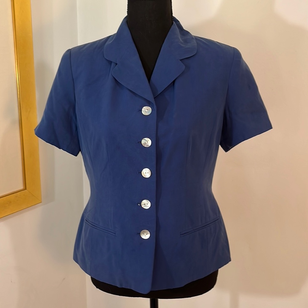 Blue fitted short sleeve jacket, button up, lined, Jennifer Moore brand, size 4P